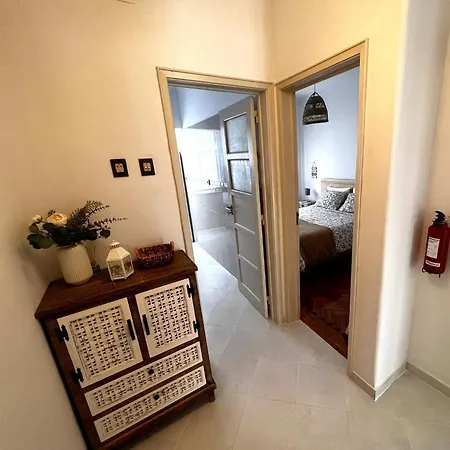 Guiki House * Lisbon